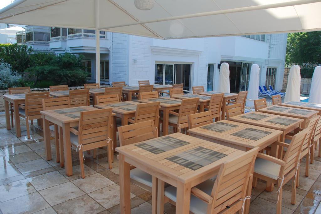 Villa Adora Beach Side Exterior photo